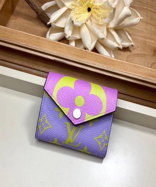 LV Summer 2019 Zoé Wallet Monogram Canvas Pink / Lila